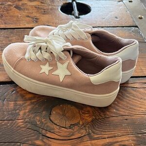 Women’s Dusty Pink Suede Platform Sneakers with Star Accents